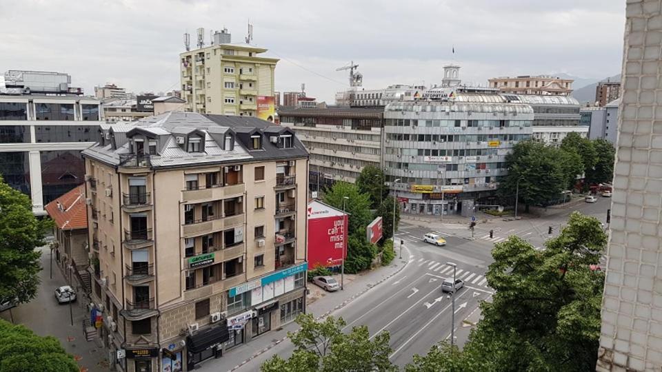 Central View Apartment Skopie Exterior foto